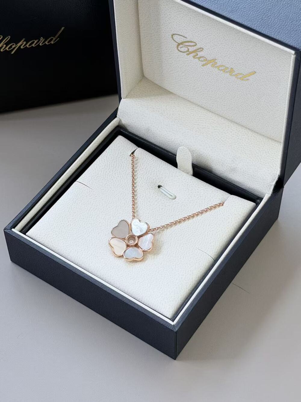 Chopard Happy Hearts Flower Necklace